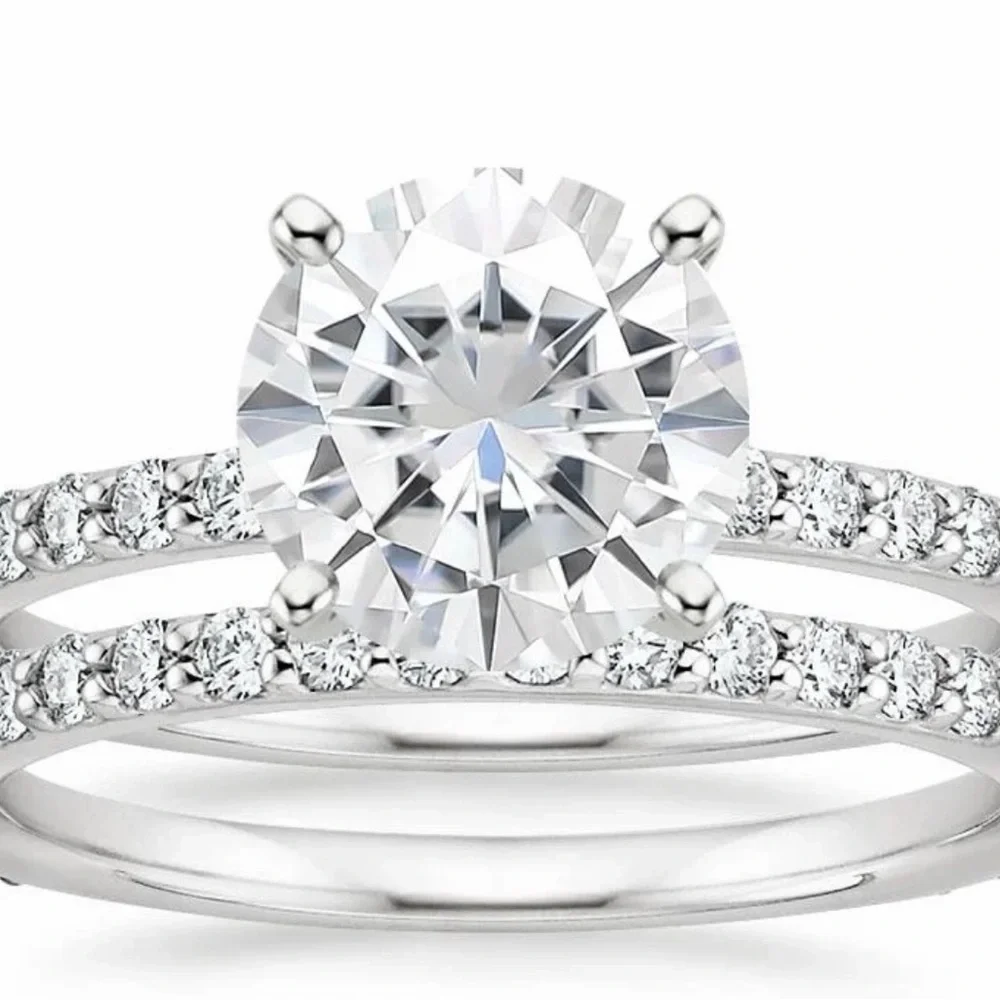 Nwt Elegant Silver Moissanite Diamond Ring set